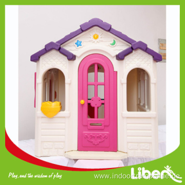 Kids playhouse plastic indoor